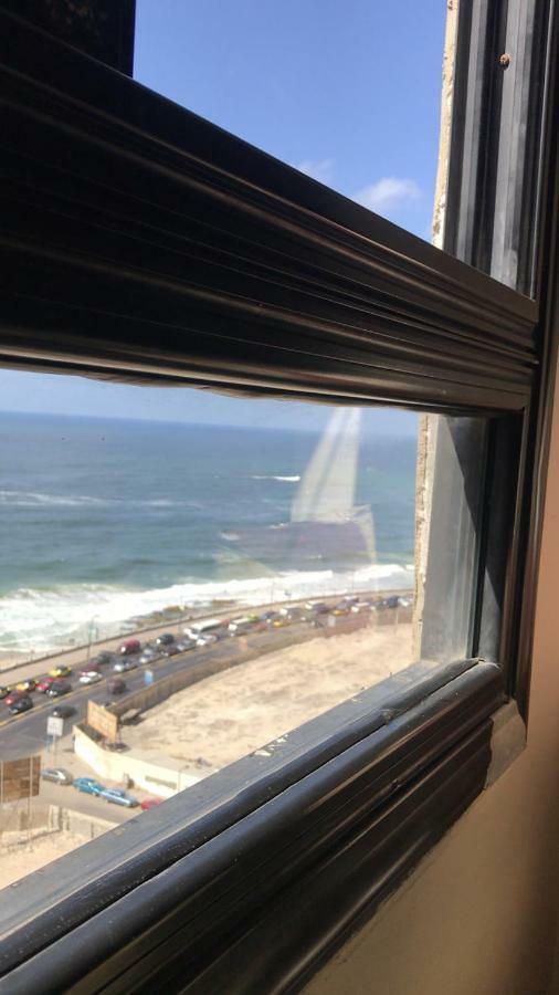 Cozy New 2 Bd Amazing Beach View Next To Hilton Hotel Family Only !العائلات فقط Alexandrië Buitenkant foto