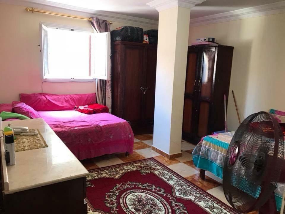 Cozy New 2 Bd Amazing Beach View Next To Hilton Hotel Family Only !العائلات فقط Alexandrië Buitenkant foto